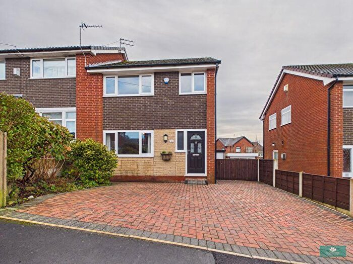 3 Bedroom Semi Detached House For Sale In Harewood Road, Shaw, OL2