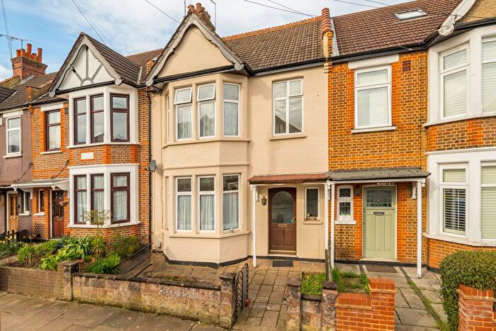 4 Bedroom Property To Rent In Oxford Road, Harrow, HA1