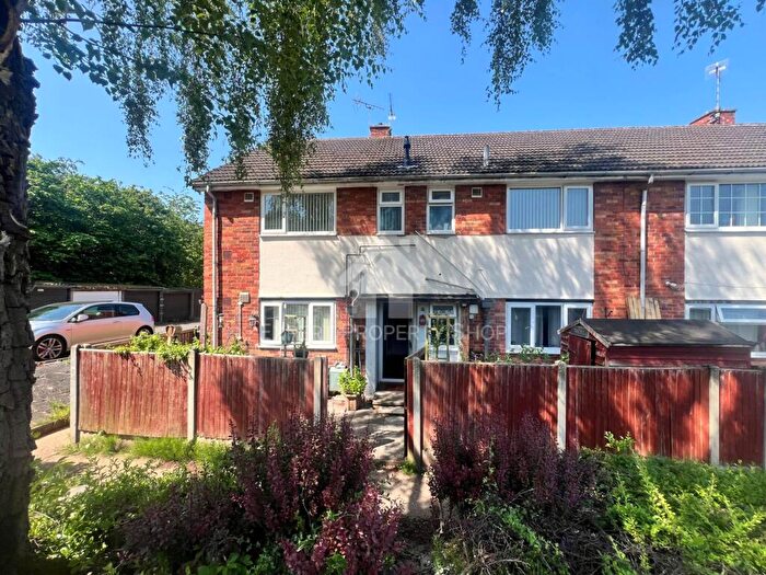 2 Bedroom Maisonette For Sale In York Place, Shireoaks, S81