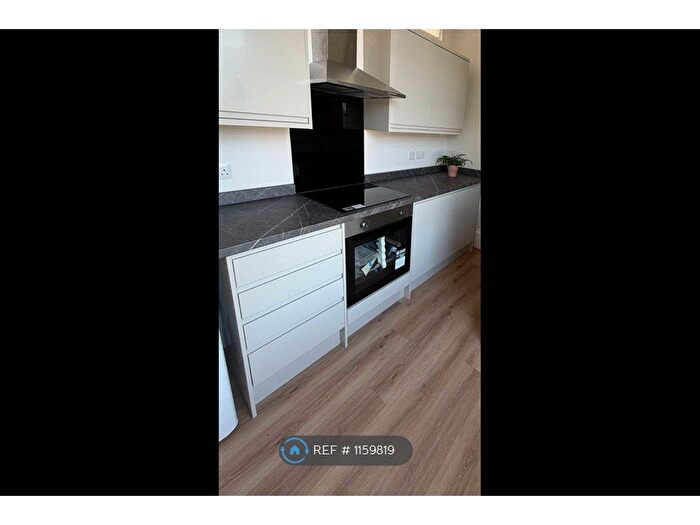 1 Bedroom Flat To Rent In Cotham Brow, Bristol, BS6