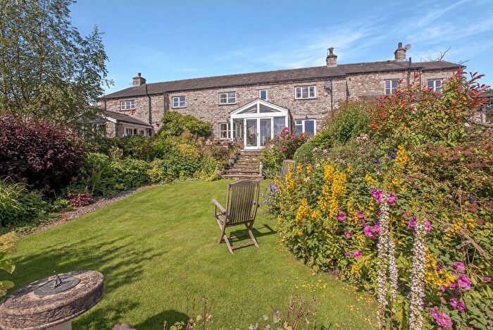 4 Bedroom Barn Conversion For Sale In Dykes Lane, Yealand Conyers, LA5