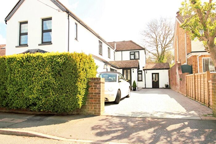 1 Bedroom Flat To Rent In Holly Road, Orpington, BR6