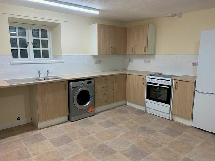 2 Bedroom Flat To Rent In Swan Lane, Winchester, SO23