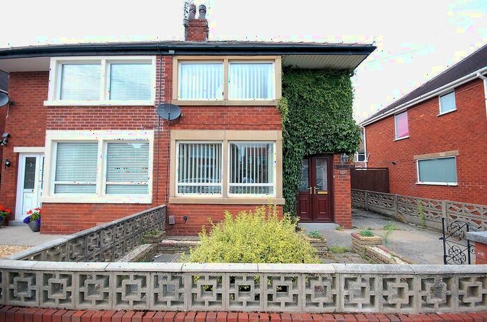 2 Bedroom Semi-Detached House To Rent In Primrose Avenue, Blackpool, FY4