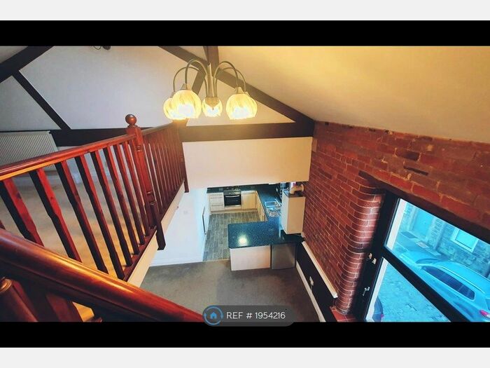 2 Bedroom Flat To Rent In Station Road, Accrington, BB5