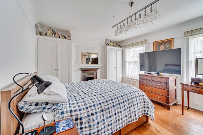 3 Bedroom Terraced House For Sale In Marlborough Road, London, N19