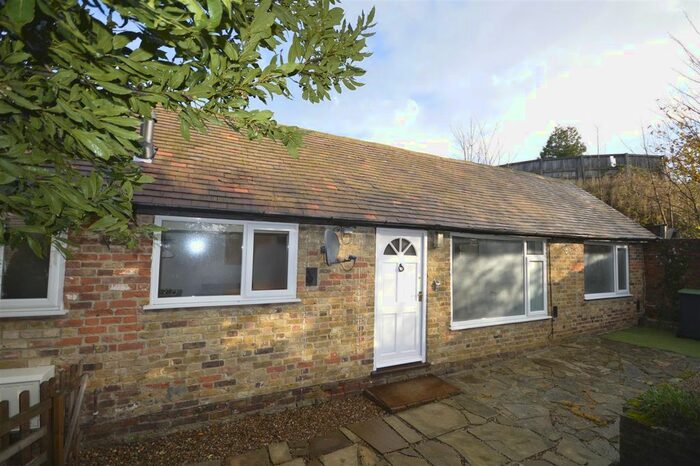 1 Bedroom Detached Bungalow To Rent In Canterbury Road, Herne Bay, CT6