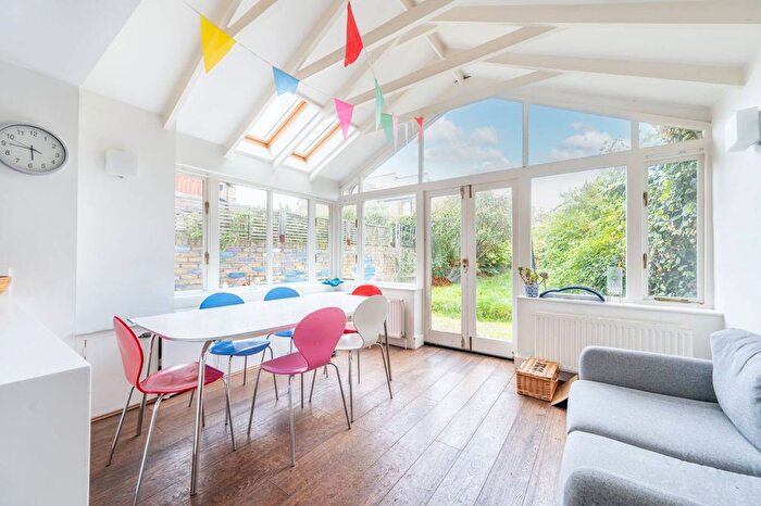 5 Bedroom Terraced House To Rent In Wrentham Avenue, Queen's Park, London, NW10