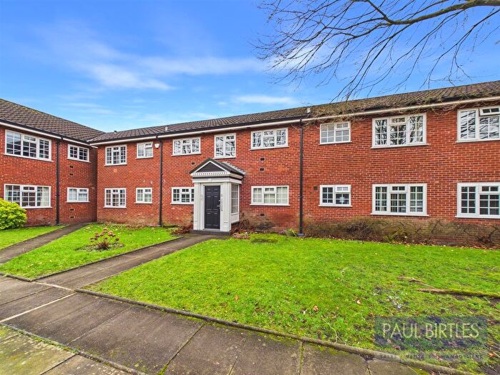 2 Bedroom Flat For Sale In Willow Tree Court, Brooklands Road, Sale, Trafford, M33