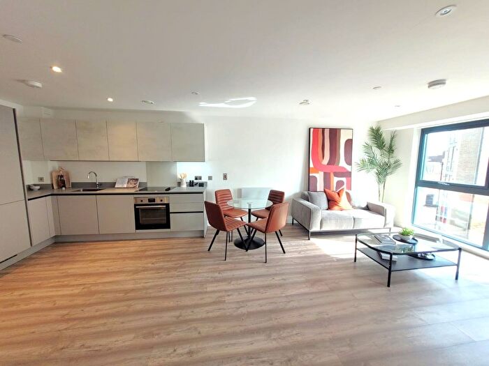 1 Bedroom Flat To Rent In Herschel Street, Slough, SL1