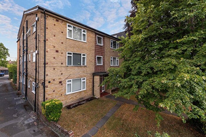 Studio For Sale In Hatherley Road, Sidcup, DA14
