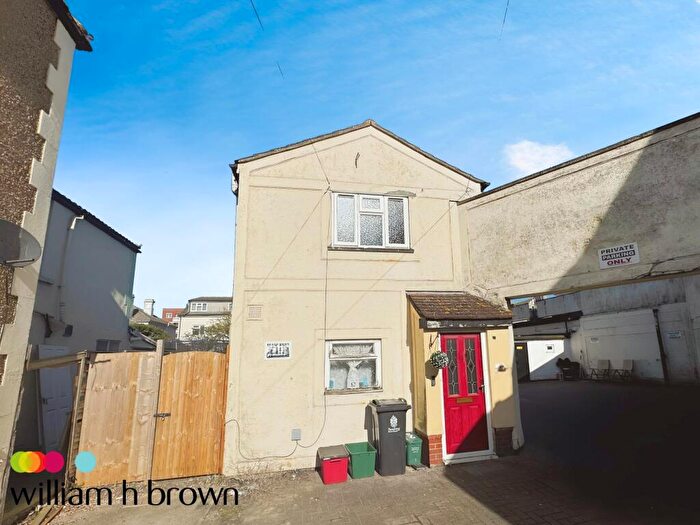 2 Bedroom Apartment To Rent In Beach Road, Clacton On Sea, Essex, CO15