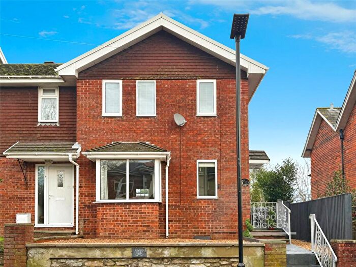 3 Bedroom End Of Terrace House For Sale In Winton Street, Ryde, Isle Of Wight, PO33