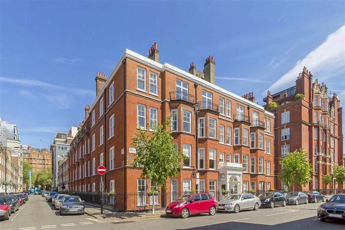 2 Bedroom Flat To Rent In York Street, London, W1H