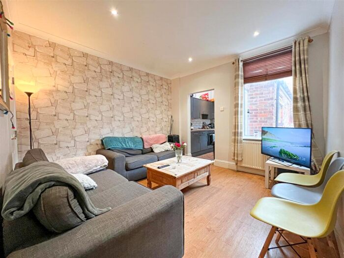 5 Bedroom House To Rent In Cemetery Avenue, Ecclesall Road, S11