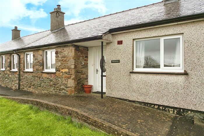2 Bedroom Bungalow For Sale In Maes Cuhelyn, Llannerch-Y-Medd, Isle Of Anglesey, LL71