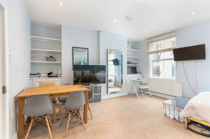 1 Bedroom Flat To Rent In Brewer Street, London, W1F