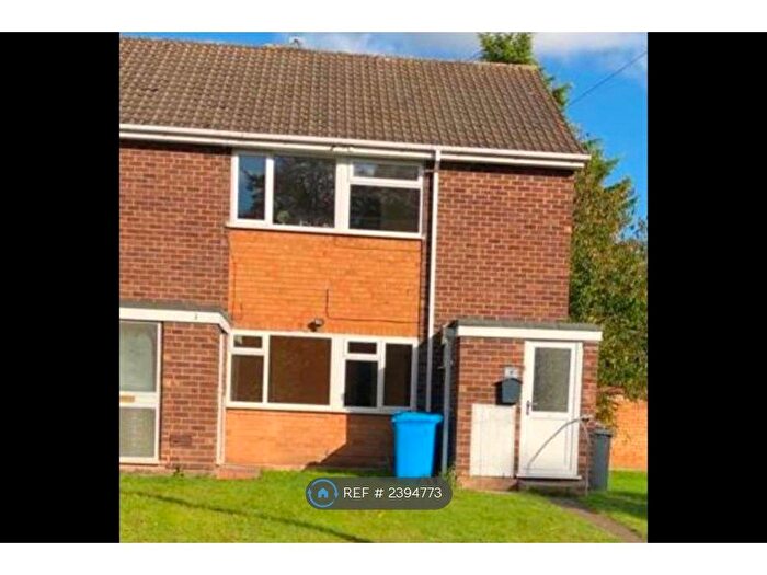 2 Bedroom Maisonette To Rent In Maisonettes, Codsall, Wolverhampton, WV8