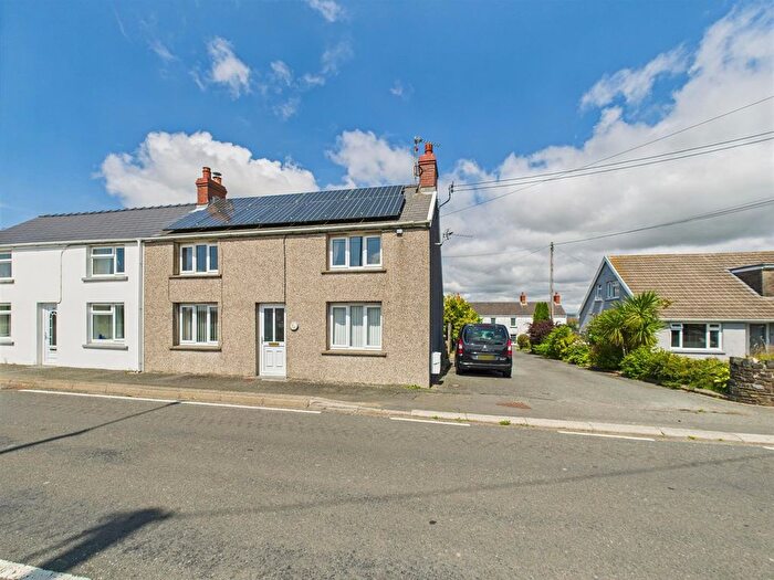 3 Bedroom Semi-Detached House For Sale In Haven Road, Haverfordwest, SA61