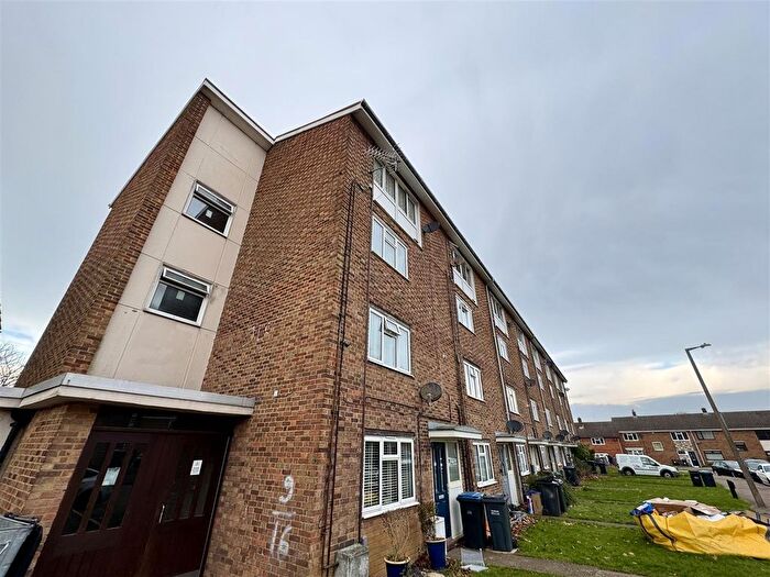 2 Bedroom Maisonette To Rent In Little Grove Field, Harlow, Essex, CM19