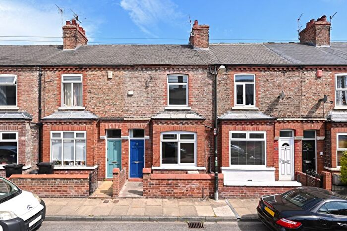 3 Bedroom Terraced House For Sale In Ratcliffe Street, York, YO30