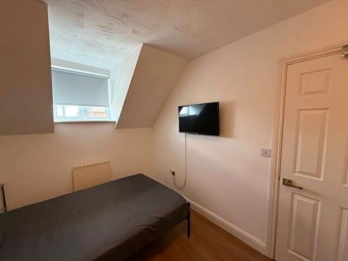 1 Bedroom Flat To Rent In Room - Eagle Way, PE7