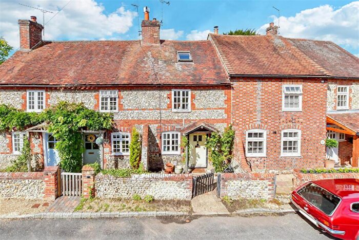 3 Bedroom Cottage For Sale In Links Lane, Rowland's Castle, Hampshire, PO9