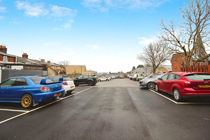 2 Bedroom Apartment To Rent In Little London Court, Swindon, SN1