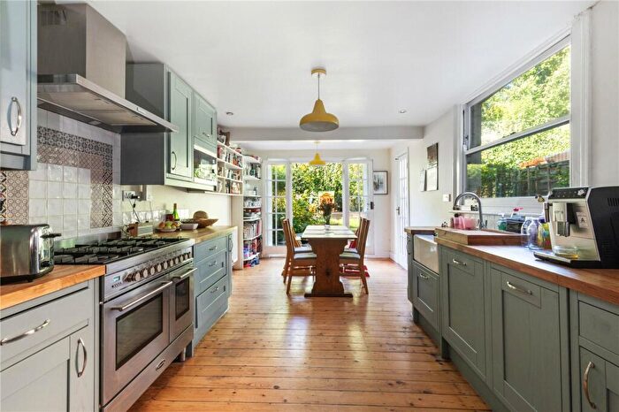 4 Bedroom Terraced House To Rent In St Thomas's Road, London, N4