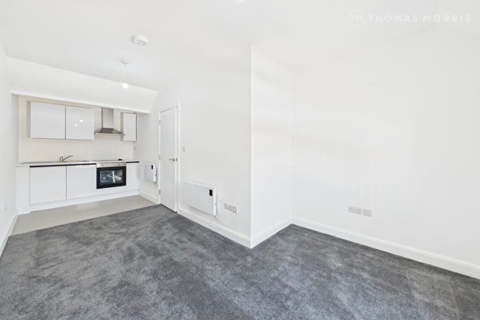 1 Bedroom Apartment To Rent In - High Street, St Neots, PE19