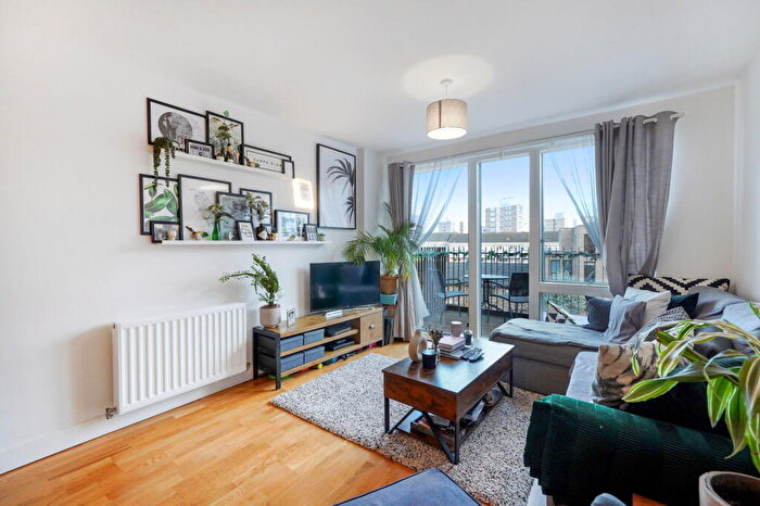 1 Bedroom Flat For Sale In Harrold Court, Guthridge Close, London, E14