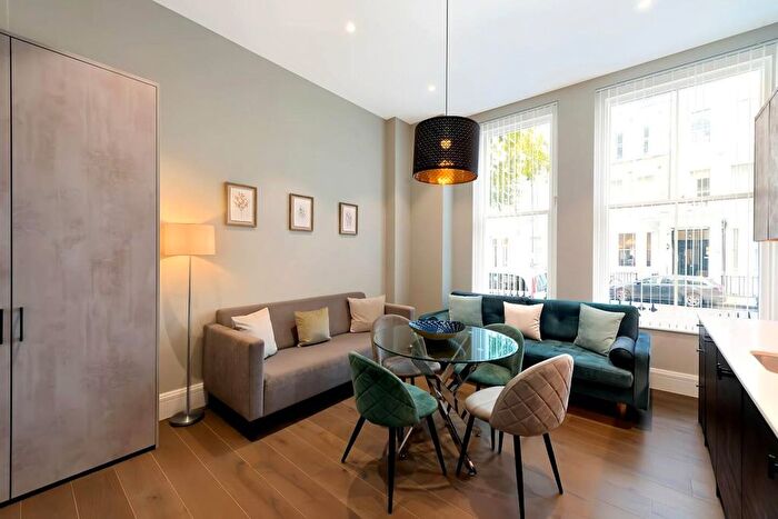 2 Bedroom Flat To Rent In Collingham Road, London, SW5