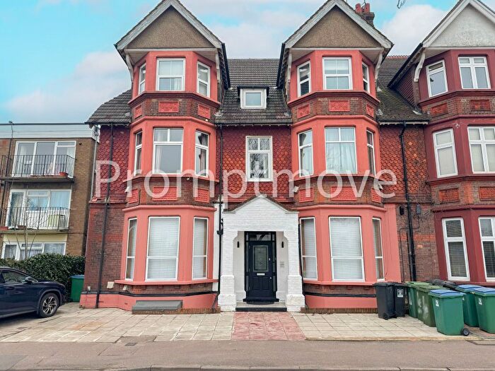 3 Bedroom Property To Rent In Cassio Road, Watford, WD18