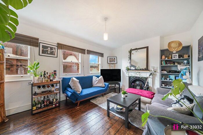 1 Bedroom Flat For Sale In Deans Buildings, London, SE17