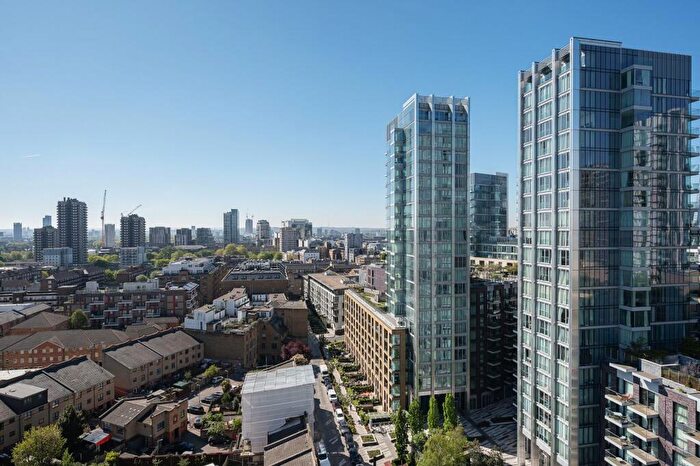 2 Bedroom Penthouse For Sale In Commercial Road, Whitechapel, London, E1