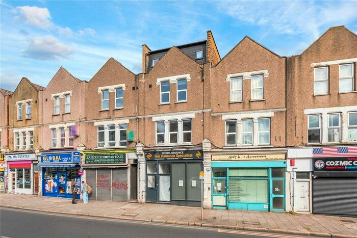 Studio To Rent In London Road, Tooting, London, SW17