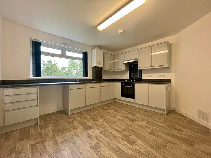 3 Bedroom Terraced House To Rent In Middleton Road, Morley, Leeds, LS27