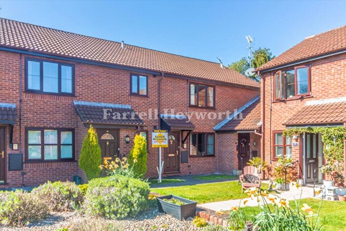 2 Bedroom Flat For Sale In Regent Court, Fulwood, Preston, PR2