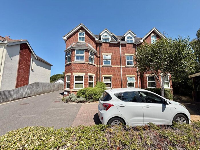 2 Bedroom Flat To Rent In Ophir Road, Bournemouth, BH8