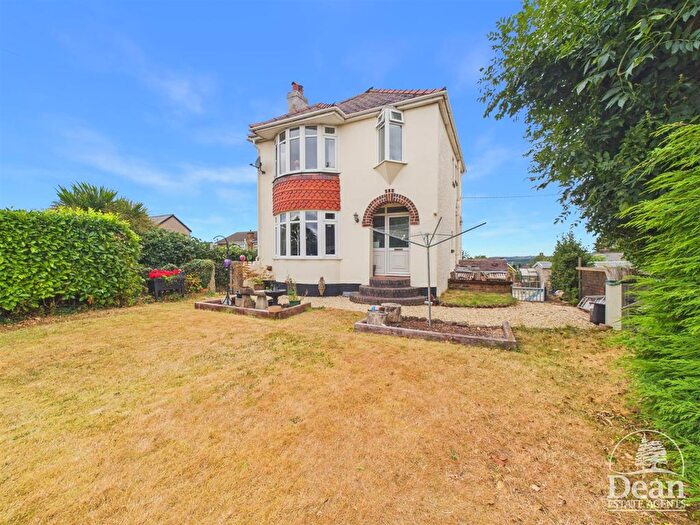 3 Bedroom Detached House For Sale In Dockham Road, Cinderford, GL14