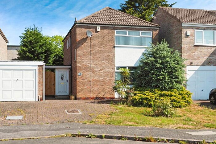 3 Bedroom Detached House For Sale In Moorsholm Drive, Wollaton, Nottingham, NG8