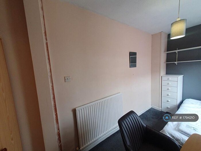 4 Bedroom Terraced House To Rent In Earls Road, Southampton, SO14