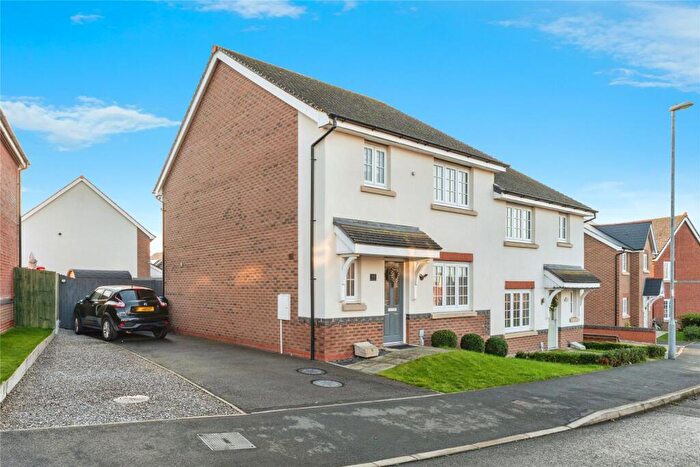 3 Bedroom Semi Detached House For Sale In Ffordd Hywyn, Oakenholt, Flint, Flintshire, CH6