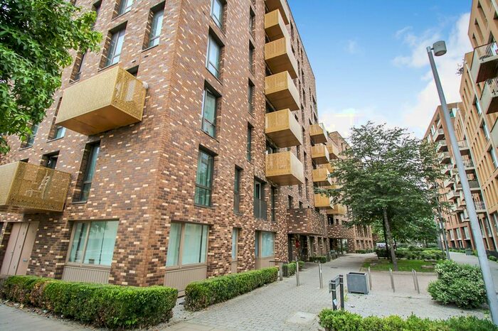 2 Bedroom Maisonette To Rent In Truman Walk, E3