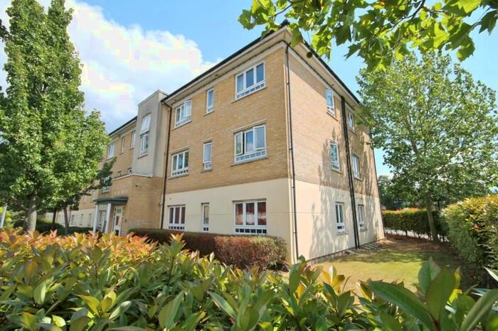 2 Bedroom Flat To Rent In Elvedon Road, Feltham, TW13