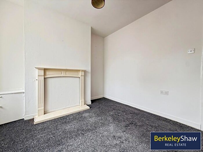 2 Bedroom End Of Terrace House To Rent In Bakewell Grove, Liverpool, L9