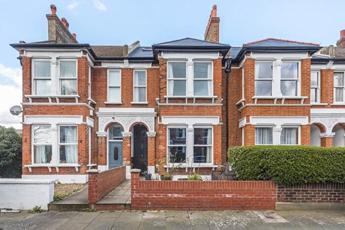 4 Bedroom House To Rent In Craigerne Road, SE3