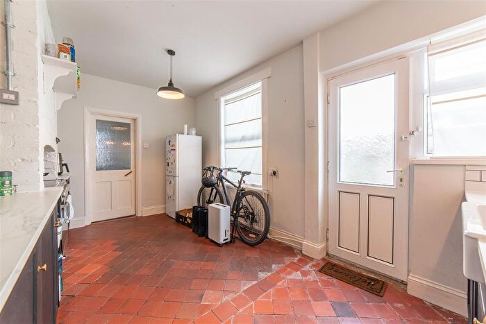 3 Bedroom End Of Terrace House For Sale In Grove Estate, Pontnewynydd, Pontypool, NP4