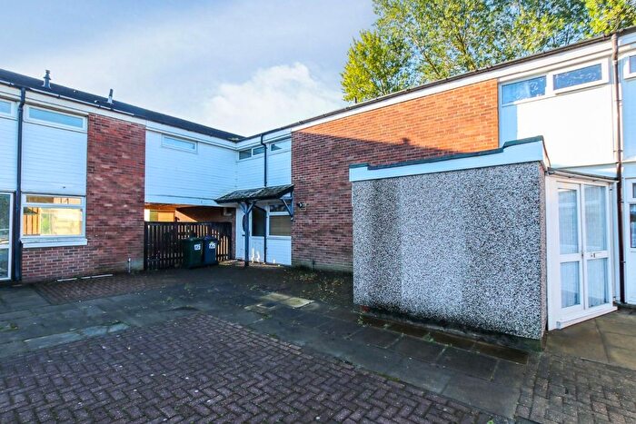 4 Bedroom Terraced House For Sale In Rowanberry Road, Newcastle Upon Tyne, NE12