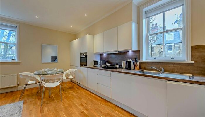 2 Bedroom Flat To Rent In King Street, London, W6